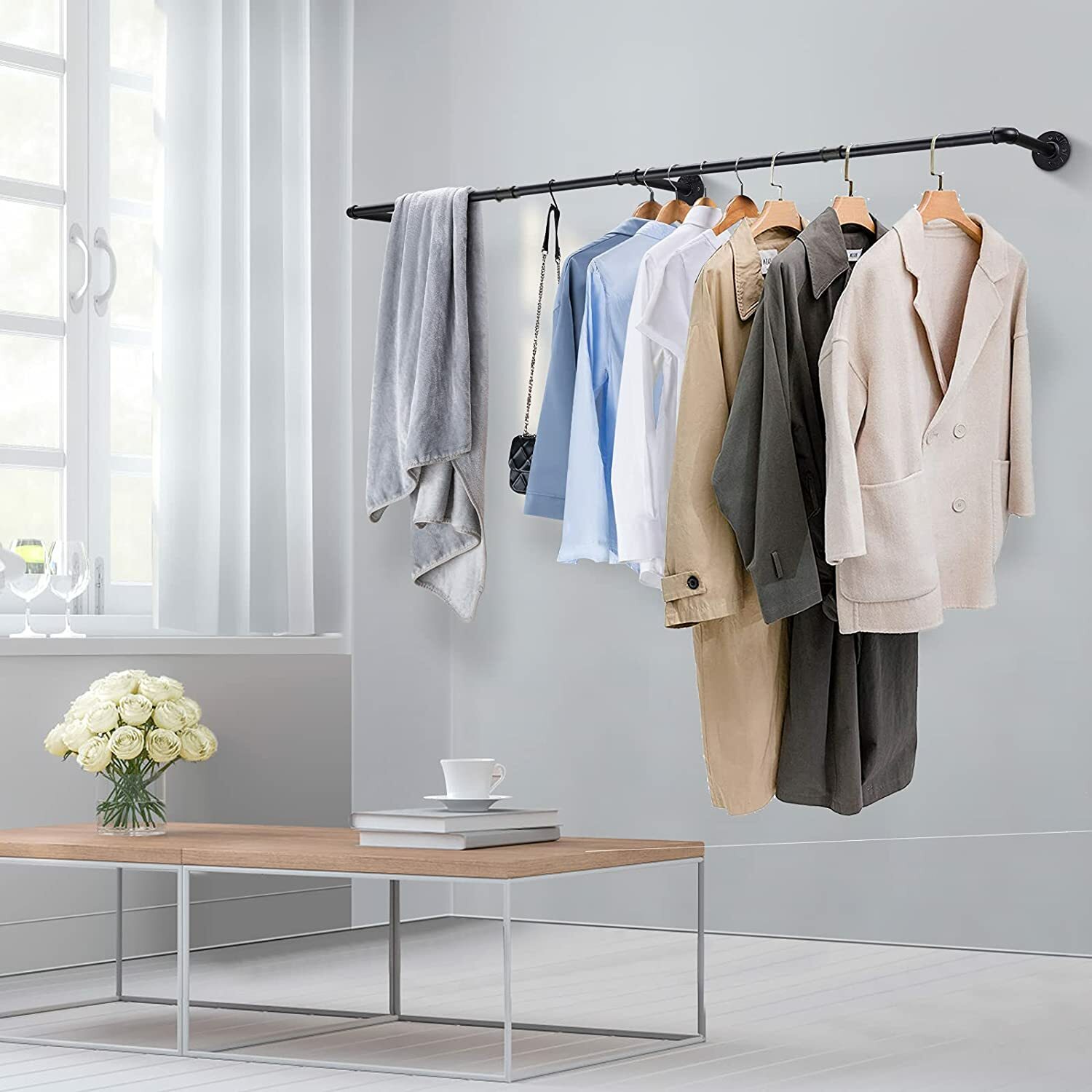 Adjustable Wall-Mounted Clothes Rack (90–180 cm)