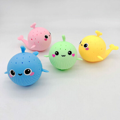 Squeeze Whale – 6.8cm