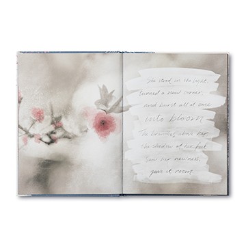 GIFT BOOK I AM HER