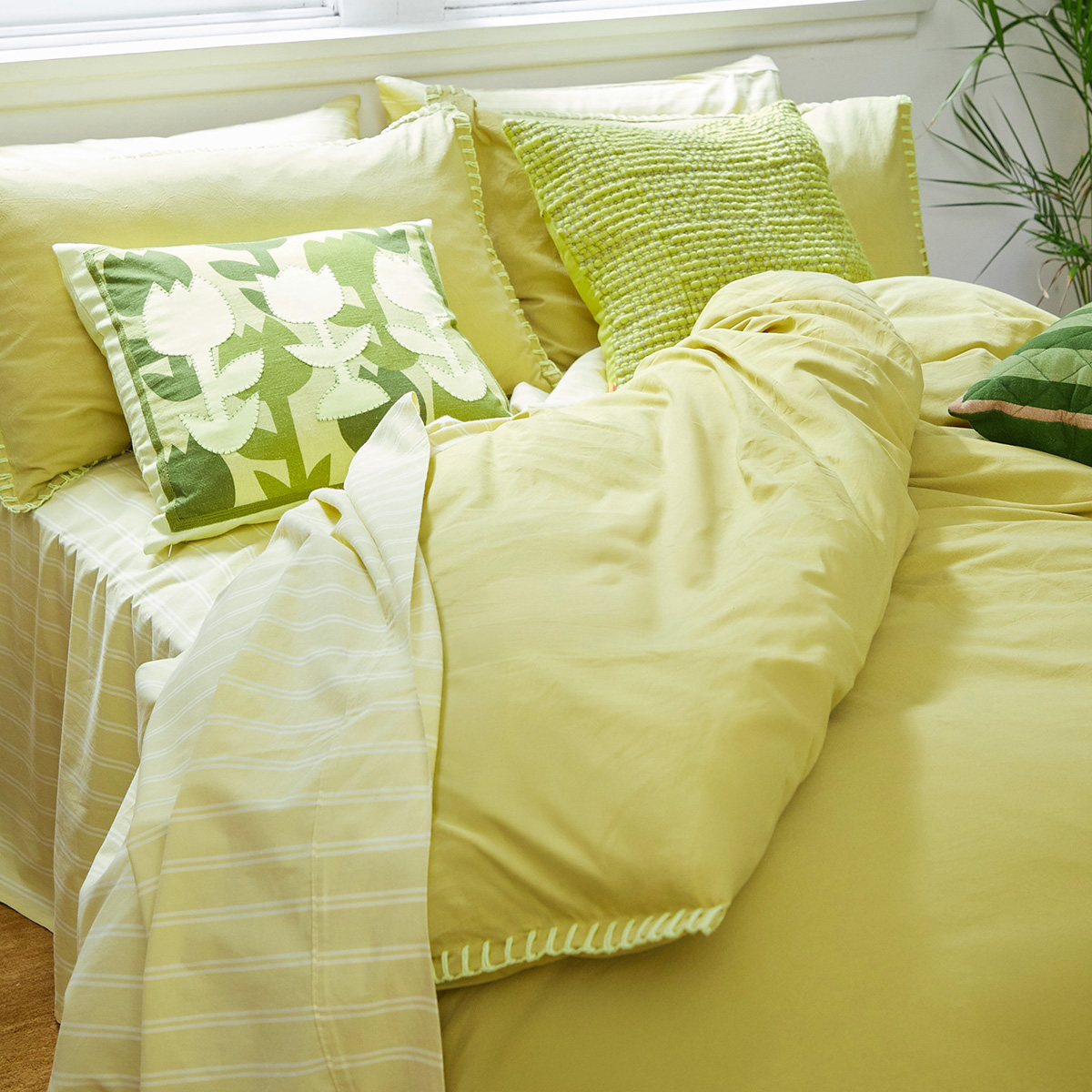 Blanket Stitch Lime Quilt Cover Set