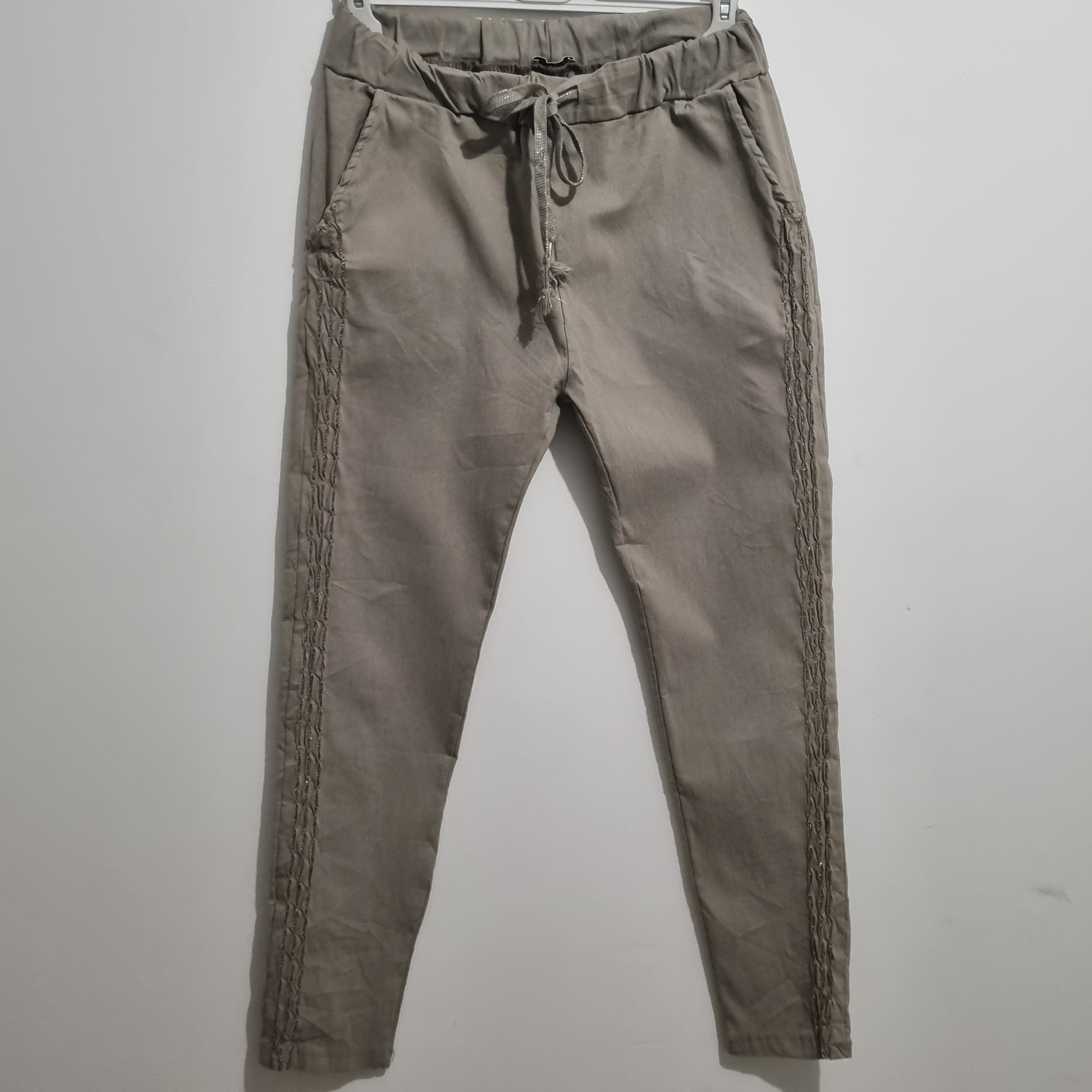 HA-CL-10532 EMMA - STRETCH COTTON PANTS WITH GOLD PATTERN ON LEG. MADE IN ITALIY. (FREE SIZE 8-14)