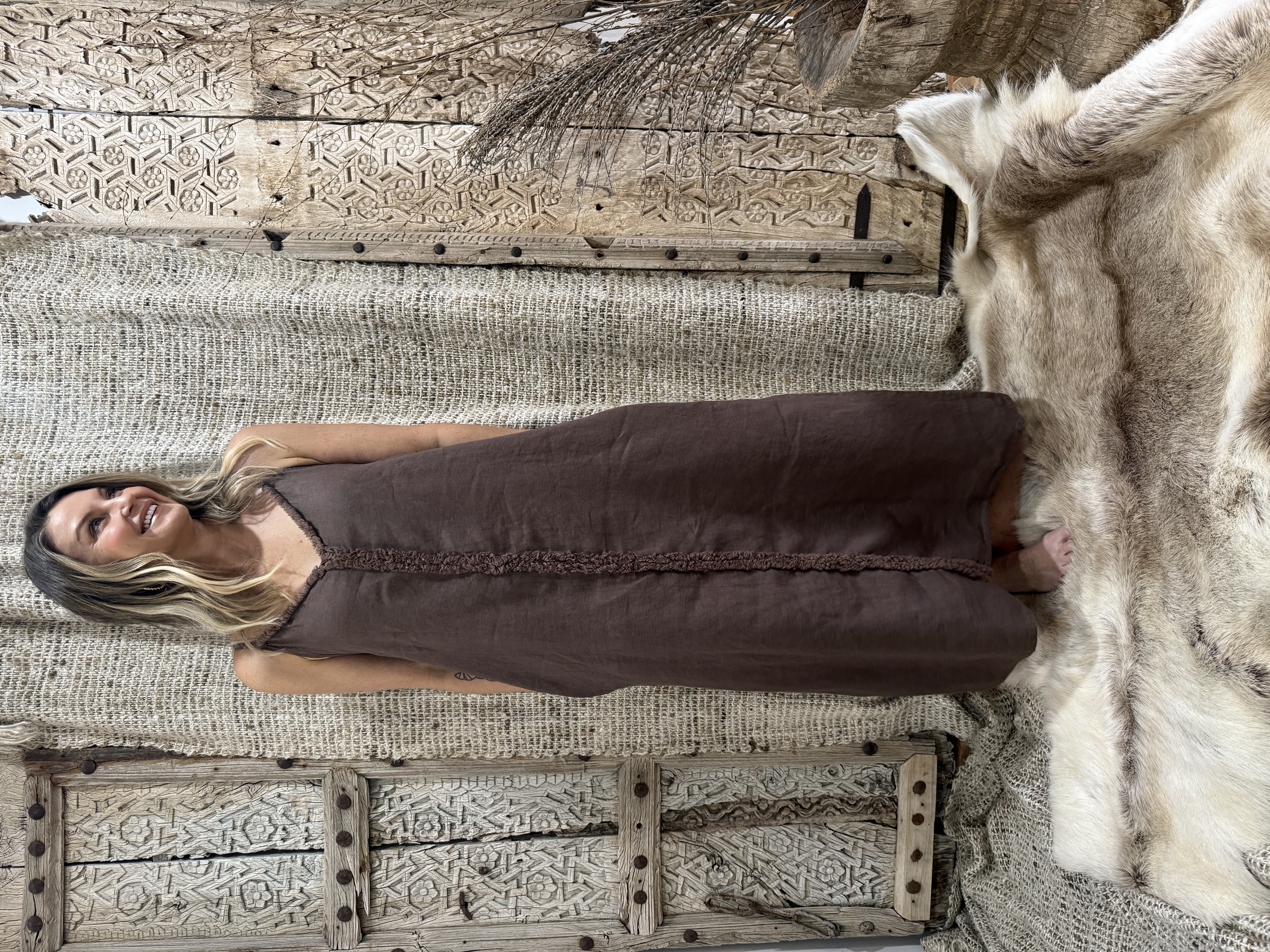 HA-CL-10574 ADDISON LINEN DRESS WITH FRINGE FEATURE. 100% LINEN. MADE IN ITALY. FREE SIZE 8-16