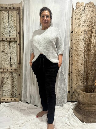 HA-CL-10600 LEONA WOOL BLEND CROSS OVER JUMPER. FREE SIZE 8-16.