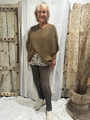HA-CL-10600 LEONA WOOL BLEND CROSS OVER JUMPER. FREE SIZE 8-16.