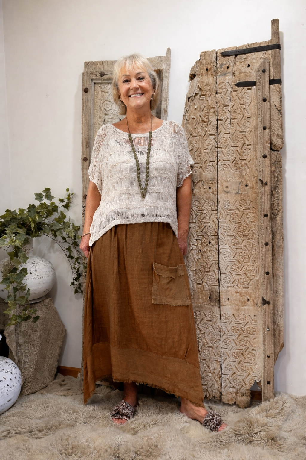 HA-CL-15045 MORGAN - LINEN SKIRT WITH FEATURE POCKET AND HEM. FREE SIZE 8-16.