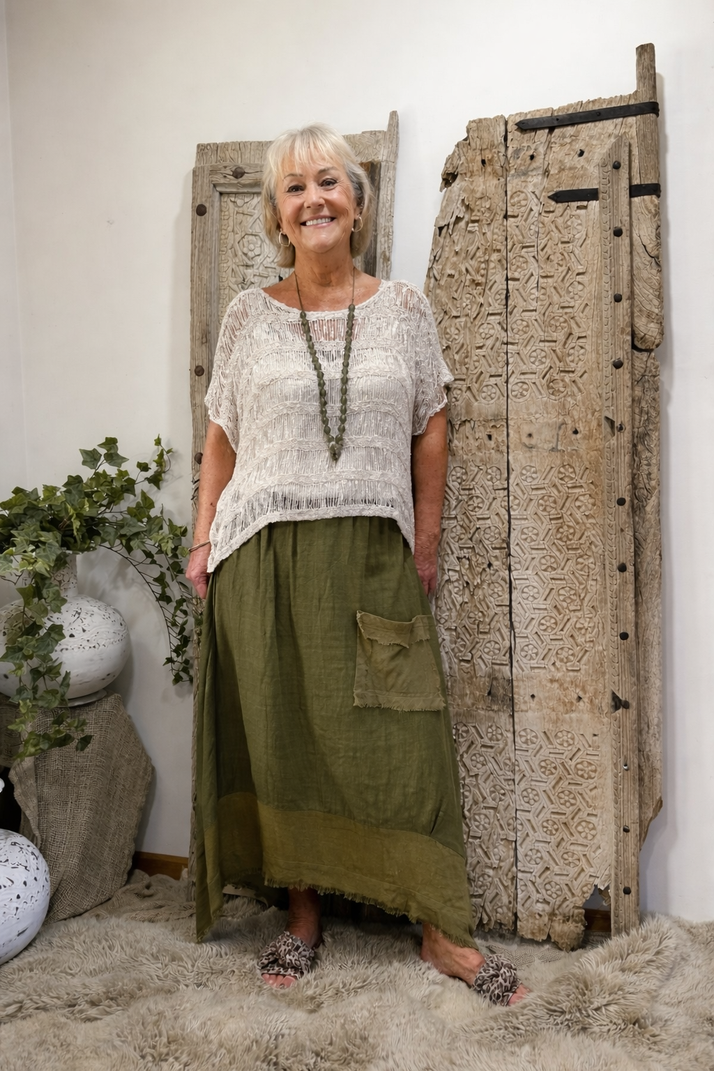 HA-CL-15045 MORGAN - LINEN SKIRT WITH FEATURE POCKET AND HEM. FREE SIZE 8-16.