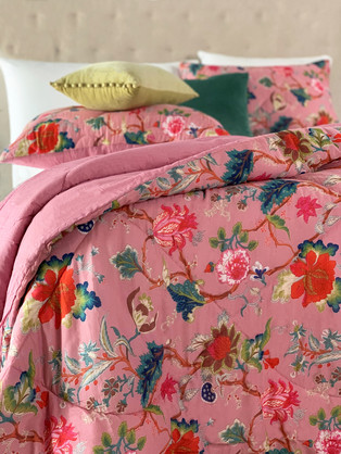 Arabella Hot Pink Quilt Set