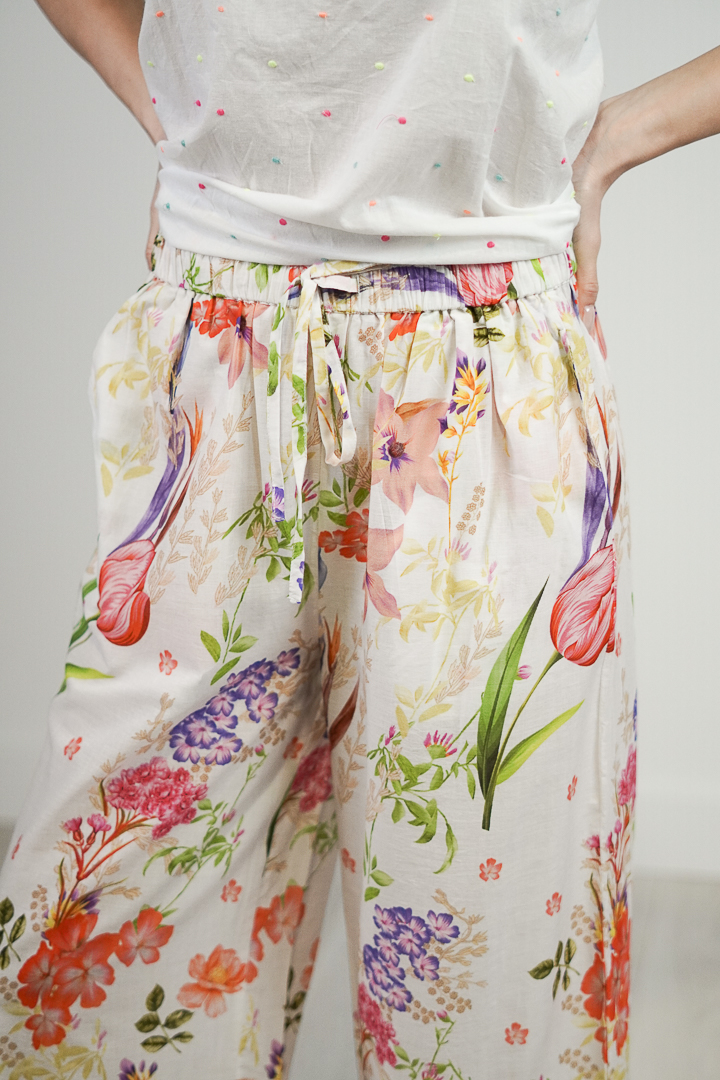 Parrot Tulips Lounge Pants
