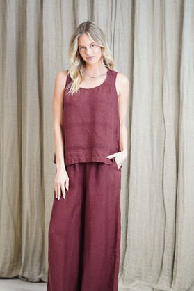 Mirabella Sleeveless Top Hot Chocolate Combo