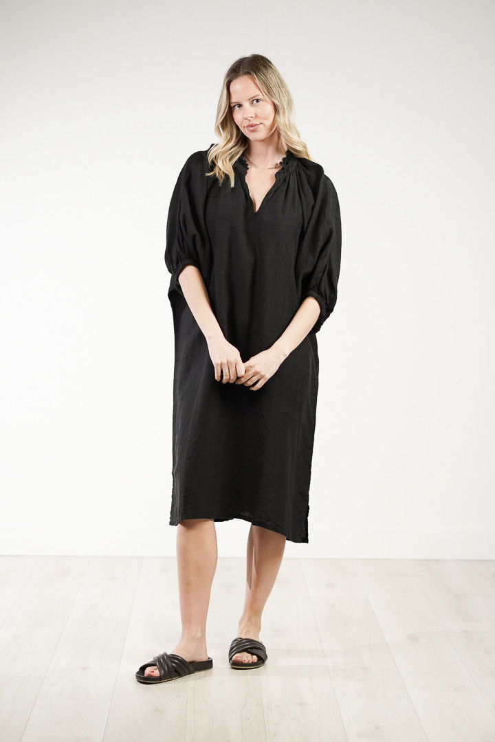 Orabella V-Neck Dress Black (With Pockets!)