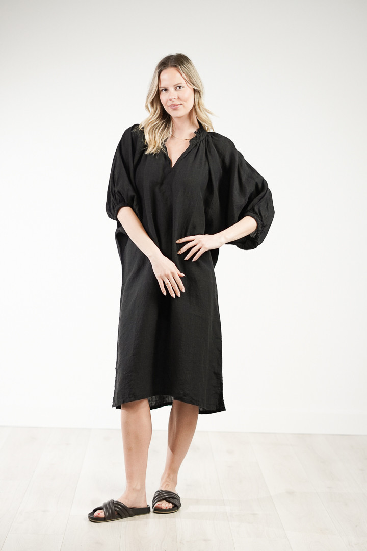 Orabella V-Neck Dress Black (With Pockets!)