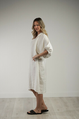 Orabella V-Neck Dress White (With Pockets!)