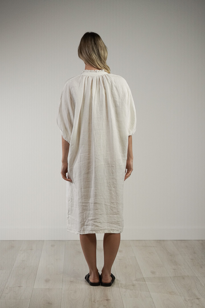 Orabella V-Neck Dress White (With Pockets!)