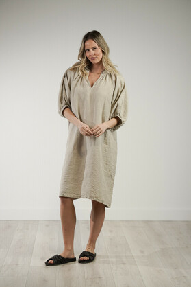 Orabella V-neck Dress Natural (With Pockets)