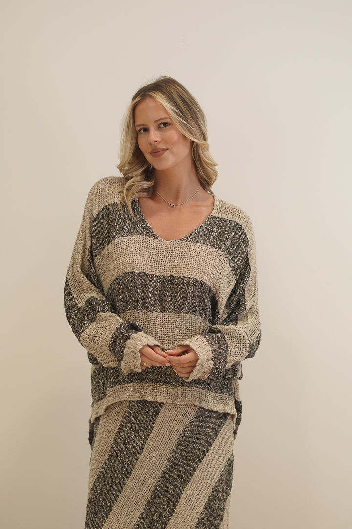 Franca Sleeve Top Natural & Black