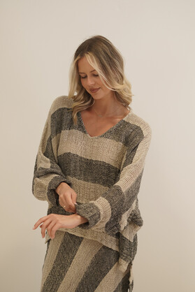 Franca Sleeve Top Natural & Black