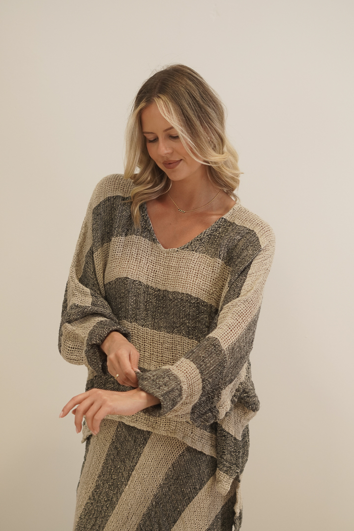 Franca Sleeve Top Natural & Black