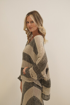 Franca Sleeve Top Natural & Black