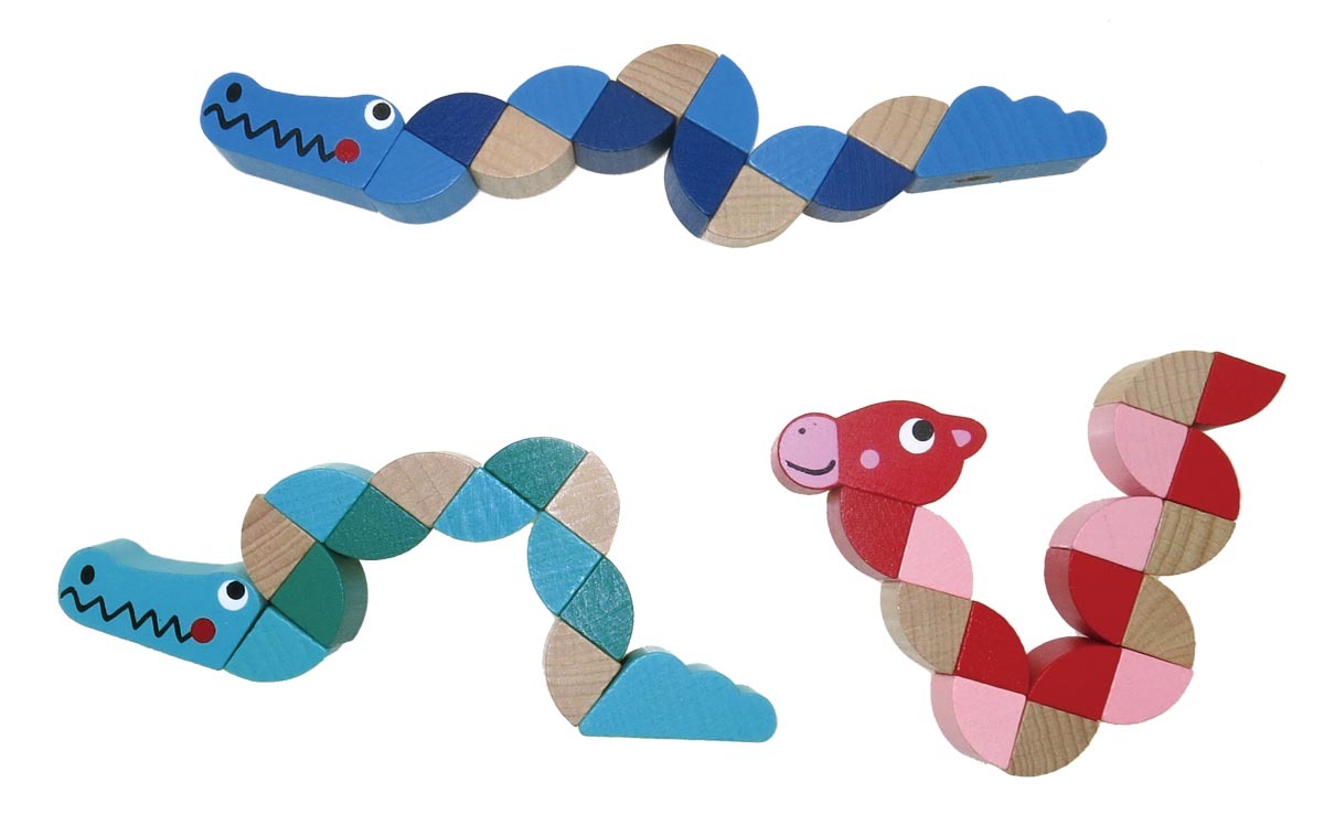 WOODEN JOINTED CROCODILE GIRAFFE FIDGET TOY