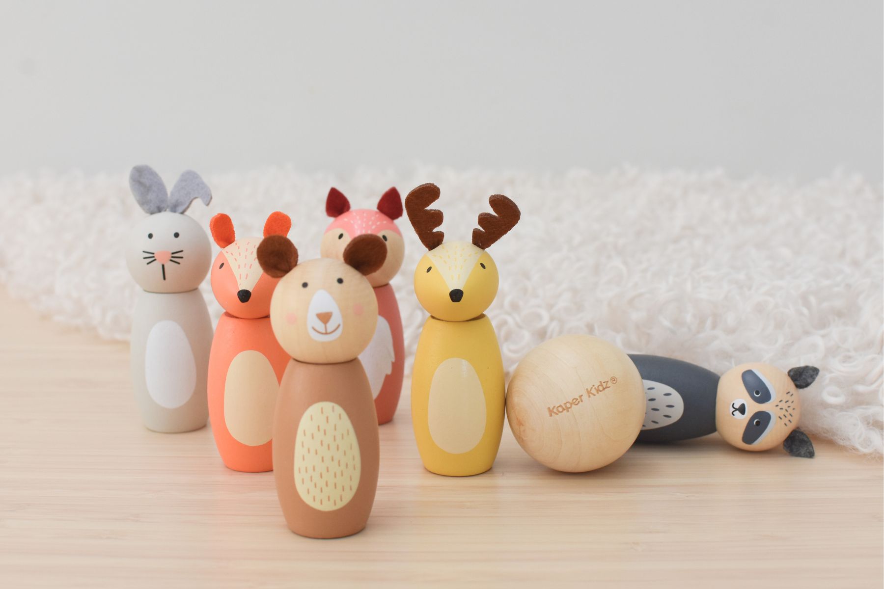 WOODEN ANIMAL BOWLING SET SKITTLES