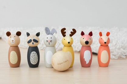 WOODEN ANIMAL BOWLING SET SKITTLES