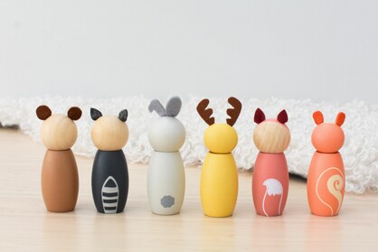 WOODEN ANIMAL BOWLING SET SKITTLES