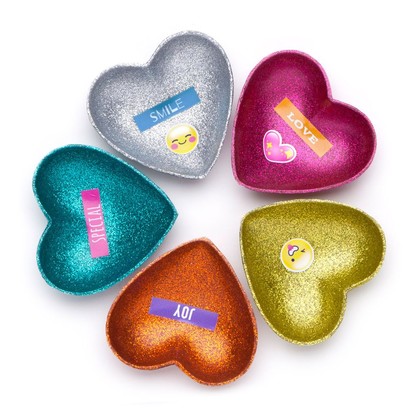 Ann Williams - Craftastic - Mini Heart Bowls