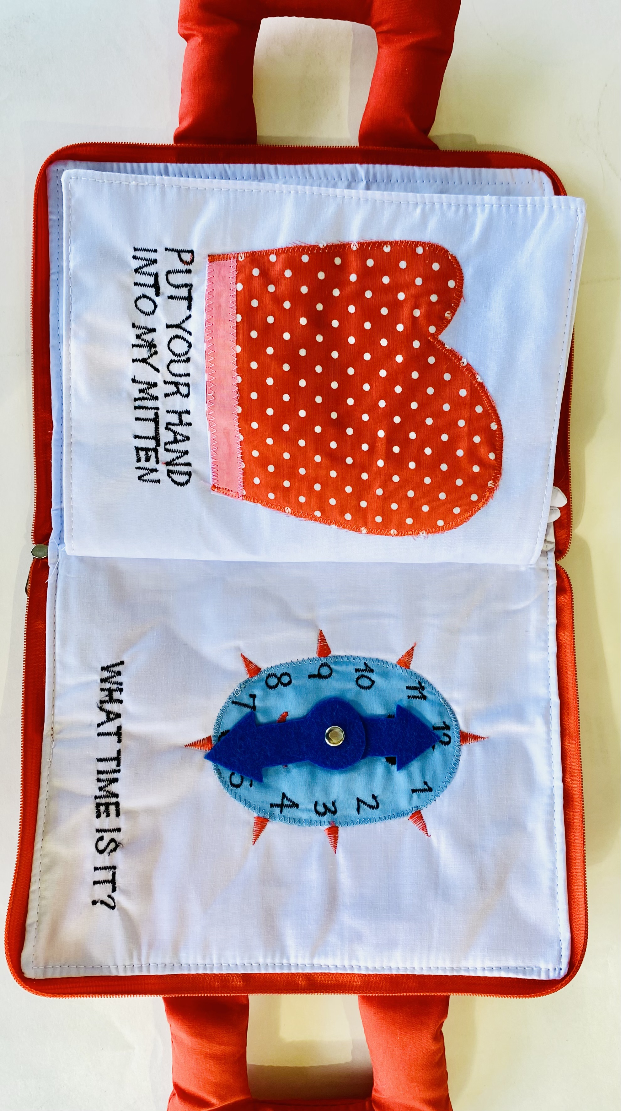 Quiet Book (zipped) red or blue