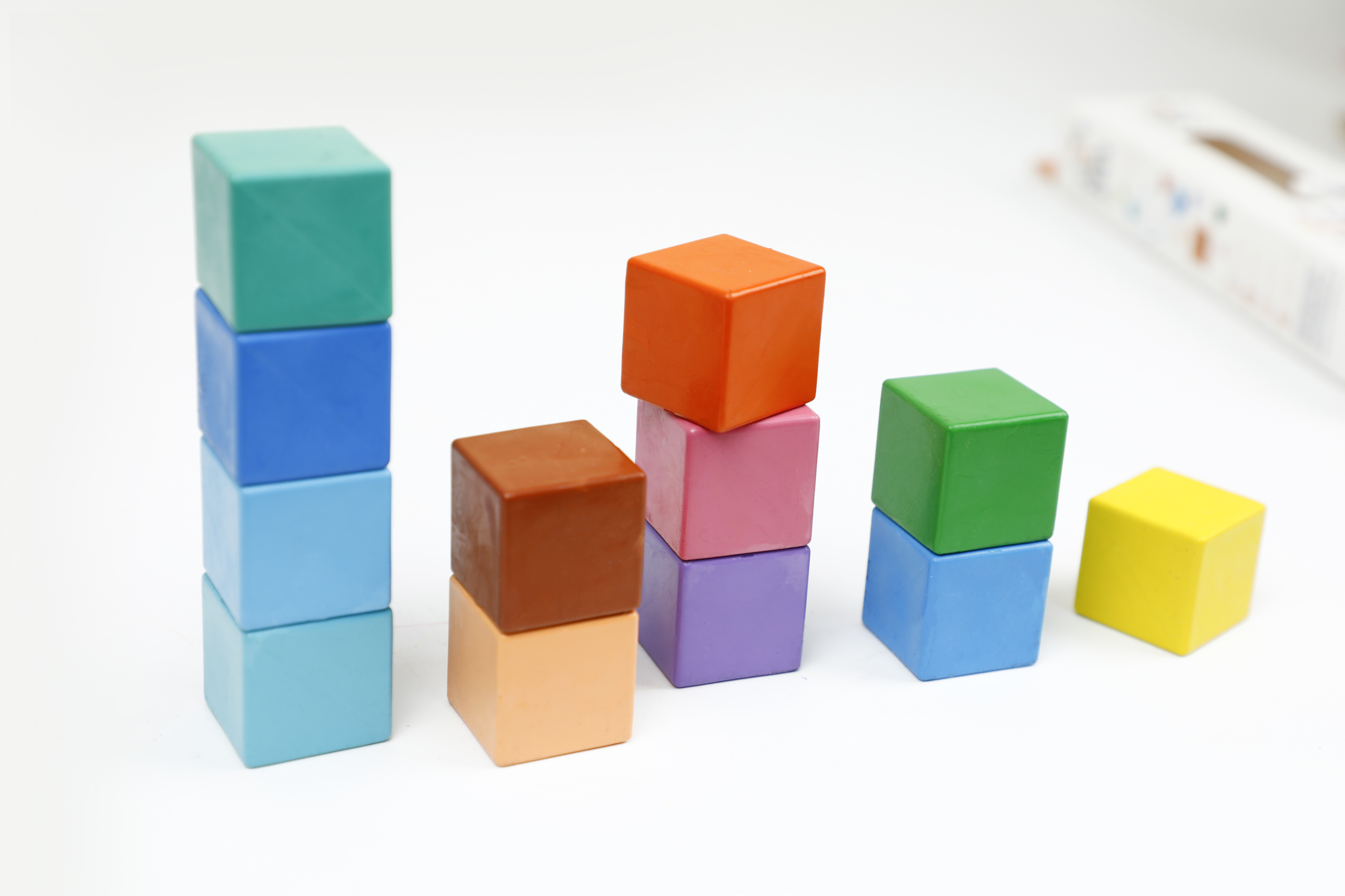 Cube+Acorn+Bead Crayons Assorted Carton Display