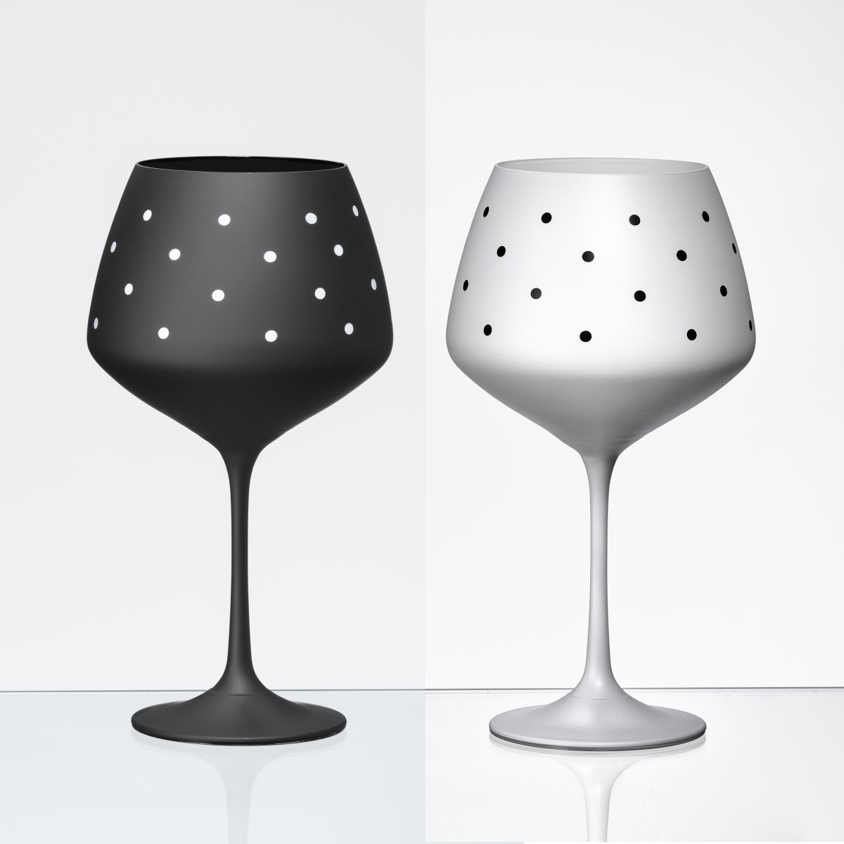 Lovely Dotties Wine 580ml S2