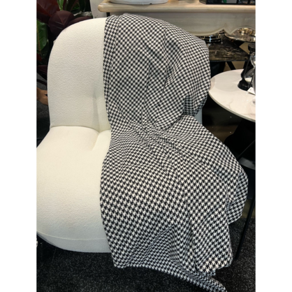 Houndstooth Black and White Throw 180x140cm