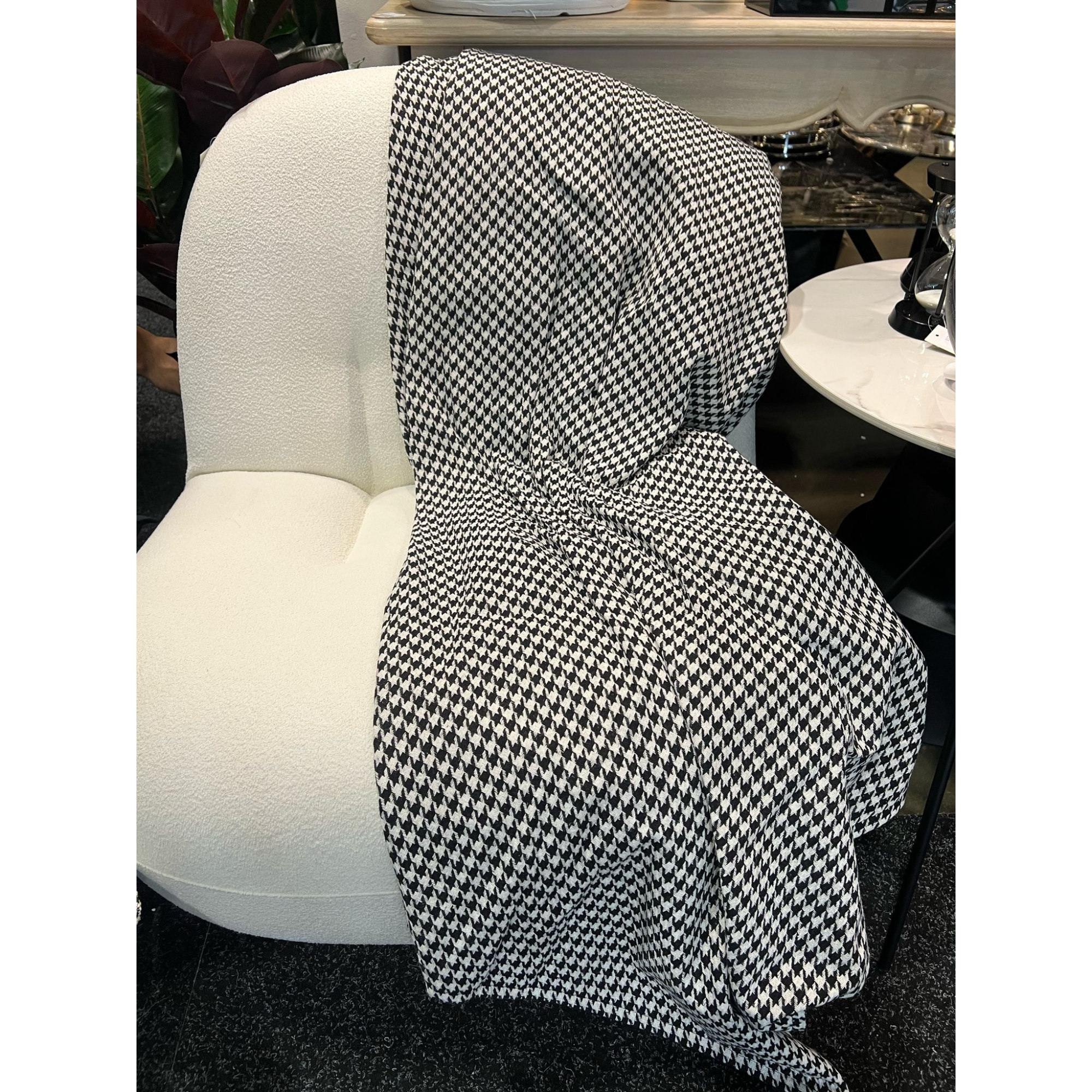 Houndstooth Black and White Throw 180x140cm