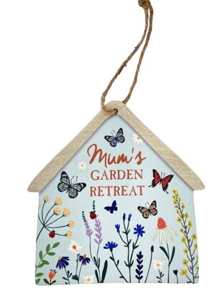"Mum's Garden Retreat" Sign 50% Disc