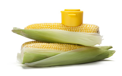 Spredo - Butter Spreader & Salt Shaker