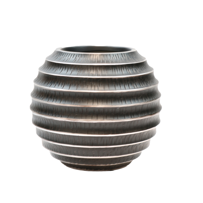 CZ001 -BLACK STIPED POT