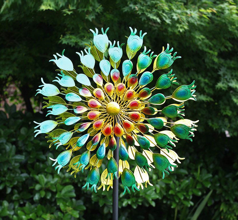 HHF3046 - PEACOCK WIND SPINNER