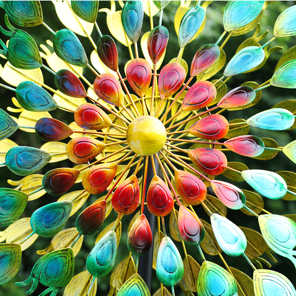 HHF3046 - PEACOCK WIND SPINNER
