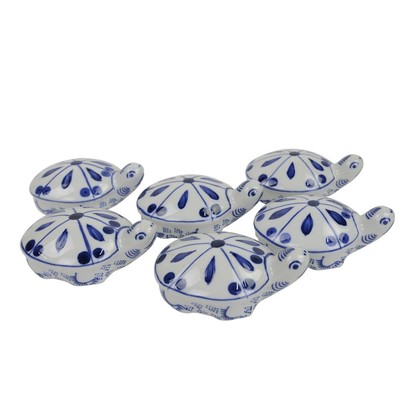 PE1004 - FLOATING BLUE AND WHITE TURTLE