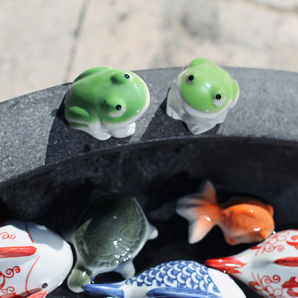 PE1009 - FLOATING GREEN FROG