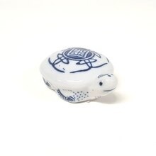 PE1023 - SMALL BLUE AND WHITE TURTLE