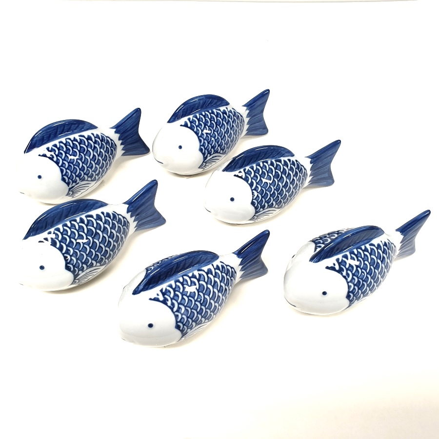 PE1022 - LARGE BLUE AND WHITE FISH