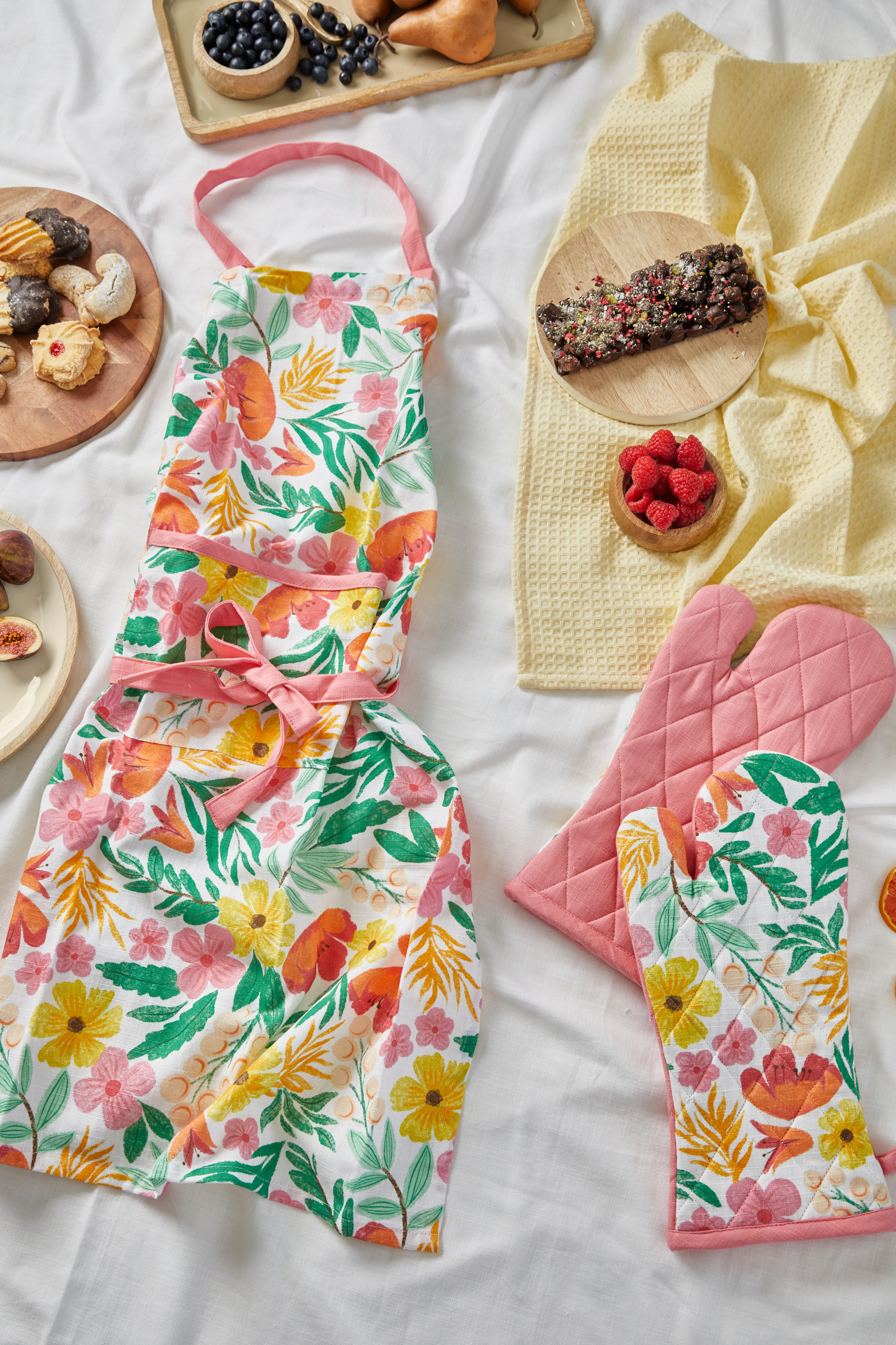 Fleur Darling Apron 83x68x0.05cm Pink & Yellow Floral Multi