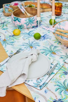 Vintage Palms Placemat Set Of Four-White/Multi-Gift Boxed