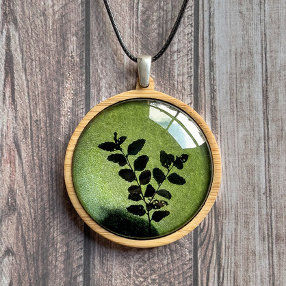 Myrtle Leaves Pendants - Bamboo