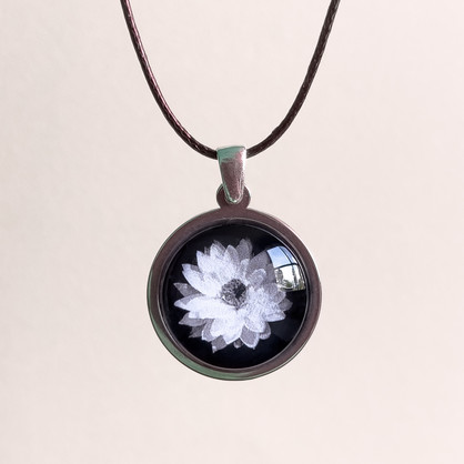 Everlasting Daisy Pendant - Stainless Steel